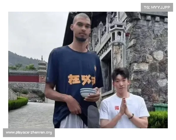文班亚马在中国剃度出家体验僧侣生活十天 亲身感受佛教文化的深刻变革 文班亚马在中国剃度出家体验僧侣生活十天 亲身感受佛教文化的深刻变革